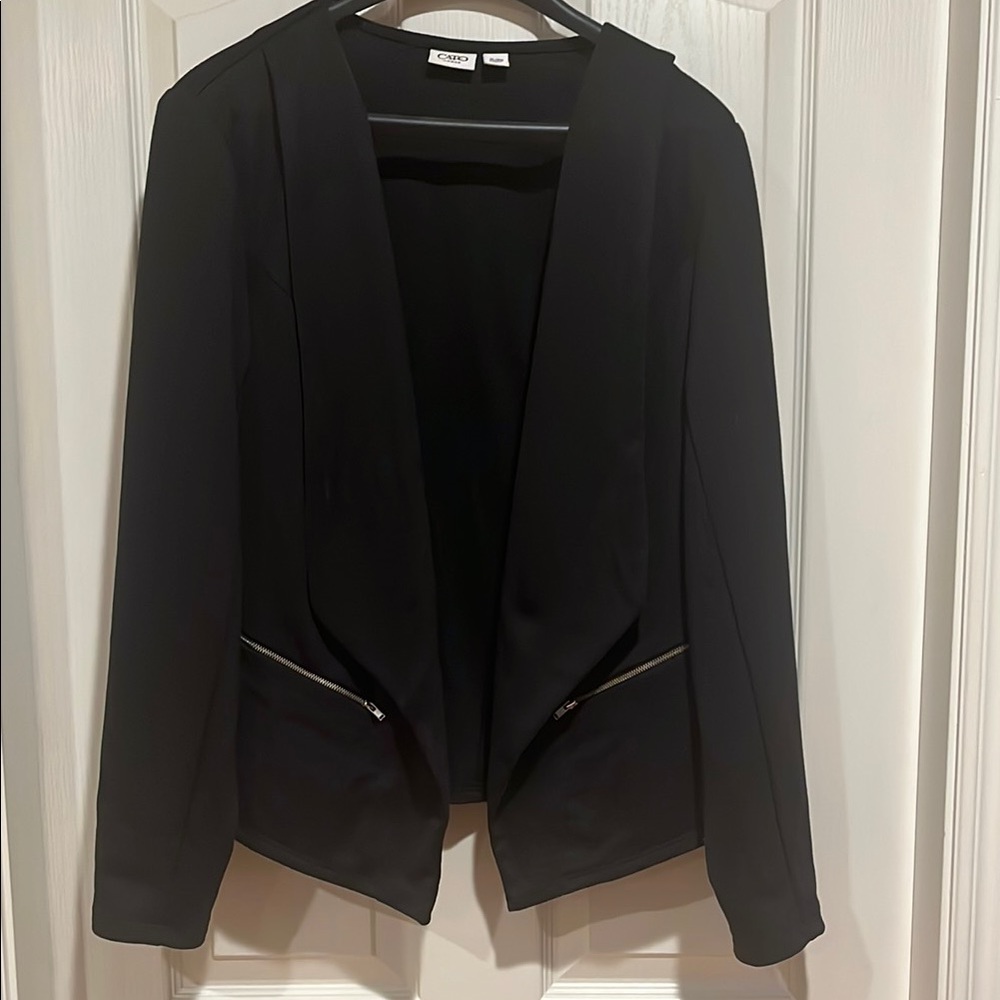 Elegant Black Women's Blazer, size 14/16W